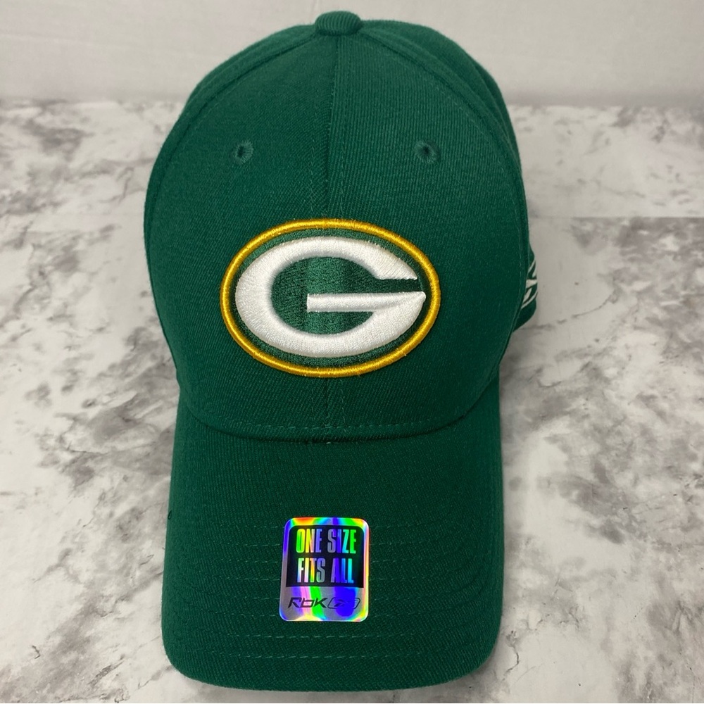 Green Bay Packers Reebok NFL Authentic Sideline Fitted Mens Hat OSFA